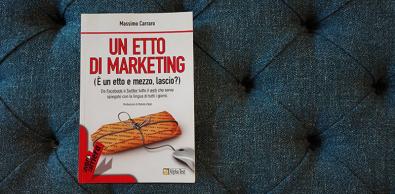 une livre de marketing et l'étude de cas berto salotti dans le livre de massimo carraro